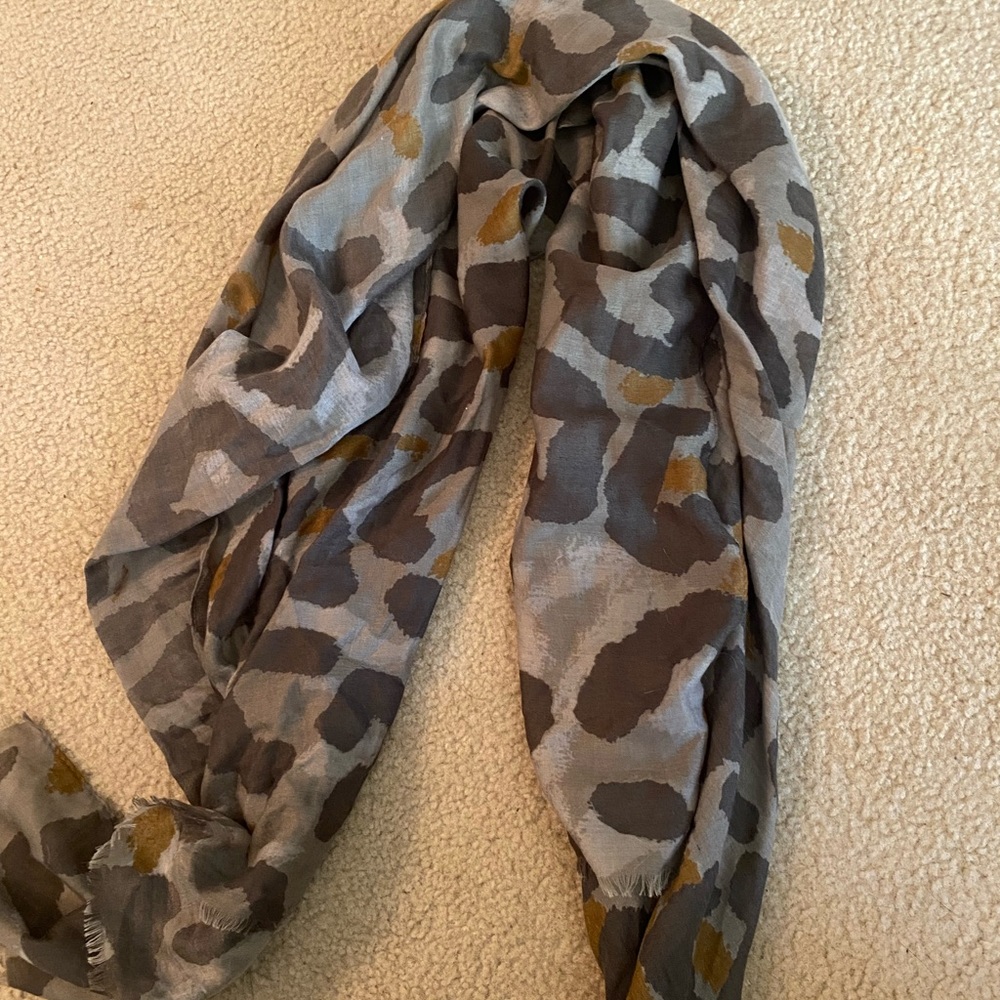 Multi Neutral leopard print scarf